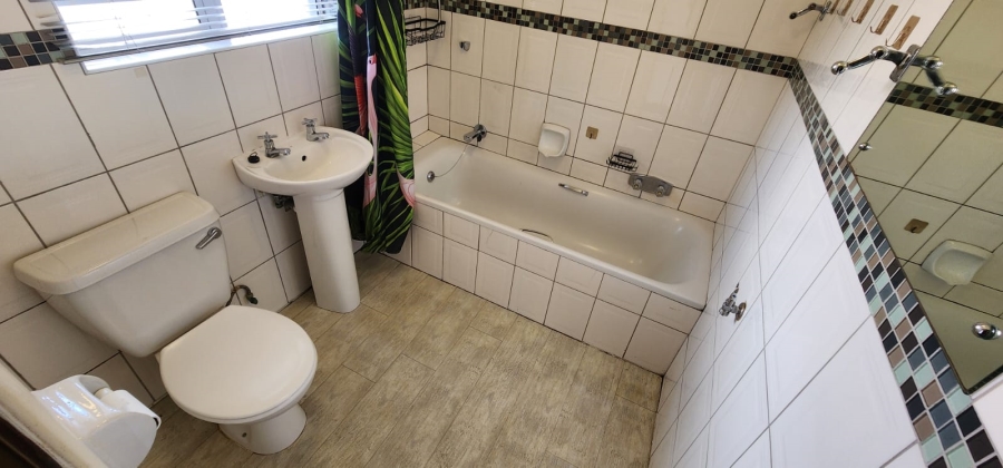 3 Bedroom Property for Sale in Diep River Western Cape
